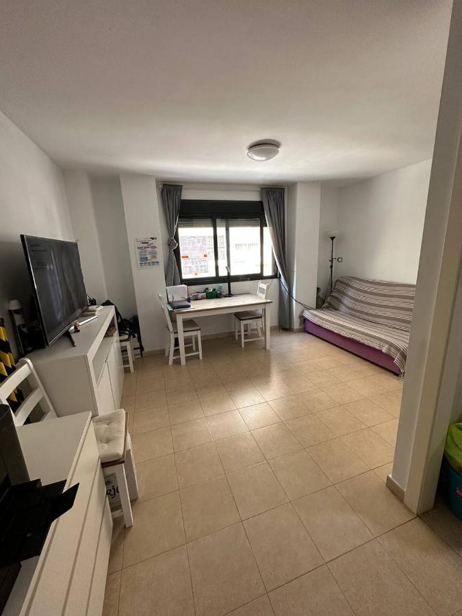 Apartment A / A 4Pax Near The Beach Malaga Exterior photo