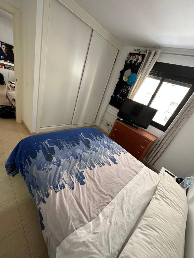 Apartment A / A 4Pax Near The Beach Malaga Exterior photo
